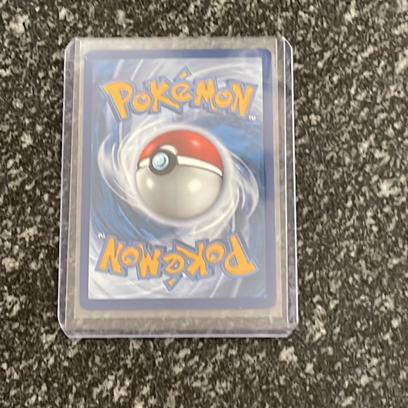 2021 Pokemon Alcremie V - Picture 2 of 2